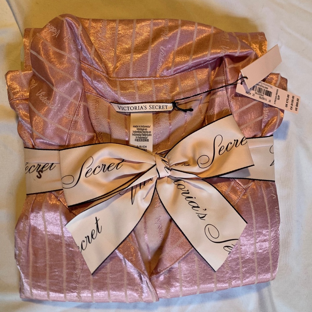 Victoria's Secret Pajama Set